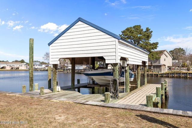3093 Whichards Beach Road, Chocowinity, NC 27817