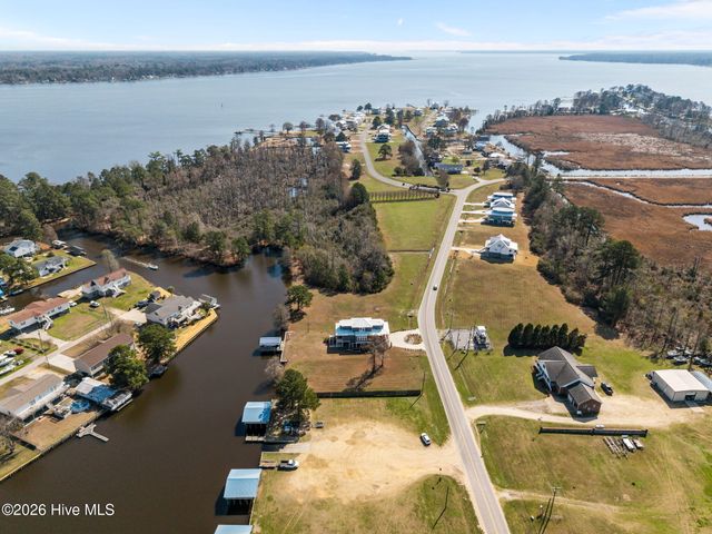 3093 Whichards Beach Road, Chocowinity, NC 27817