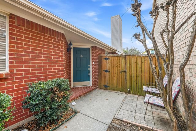 934 Highgate Drive, Lewisville, TX 75067