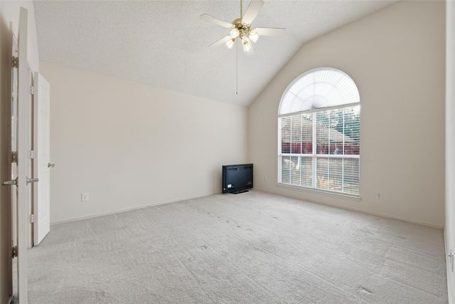 934 Highgate Drive, Lewisville, TX 75067