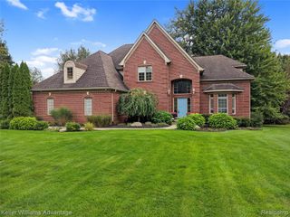 2459 Overbrook, Highland, MI 48357