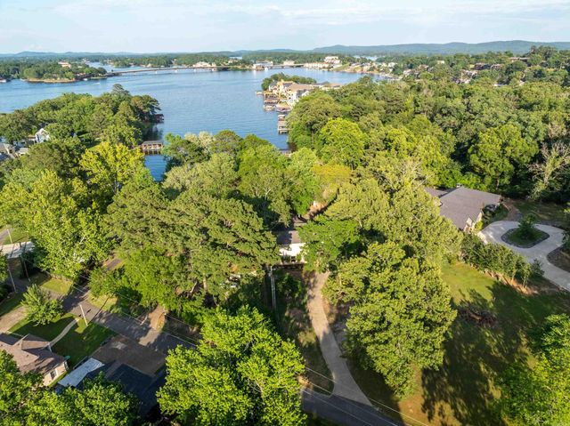 112 Spurwink Lane, Hot Springs, AR 71913