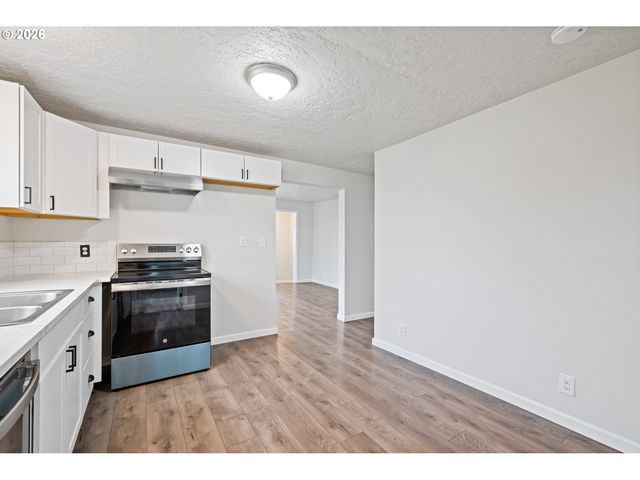 316 15TH Ave, Longview, WA 98632