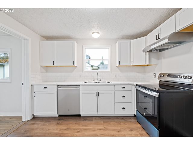 316 15TH Ave, Longview, WA 98632