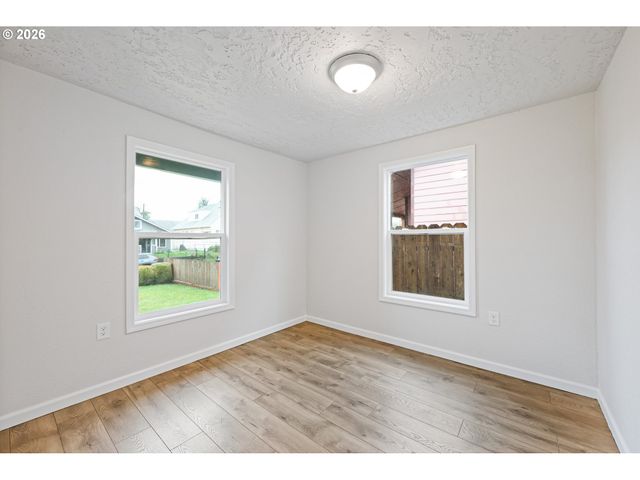 316 15TH Ave, Longview, WA 98632