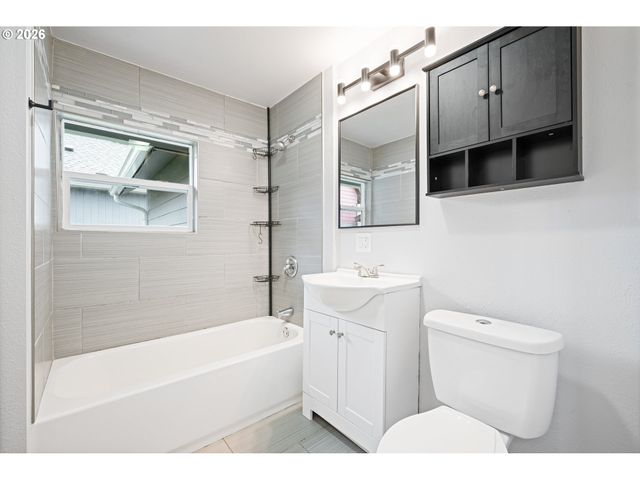 316 15TH Ave, Longview, WA 98632