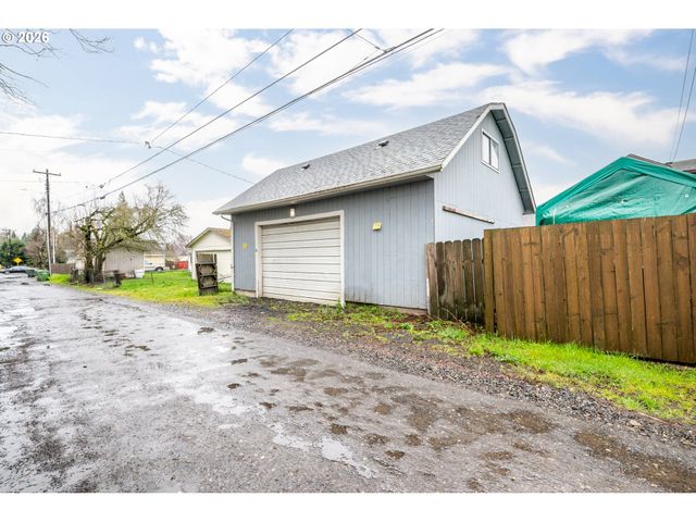 316 15TH Ave, Longview, WA 98632