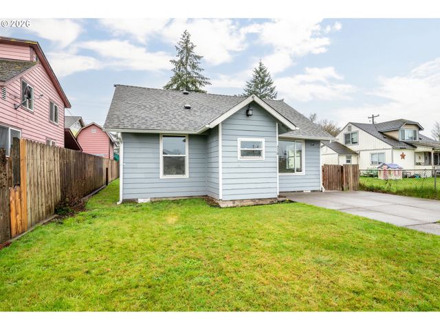 316 15TH Ave, Longview, WA 98632