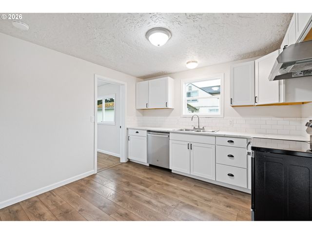 316 15TH Ave, Longview, WA 98632