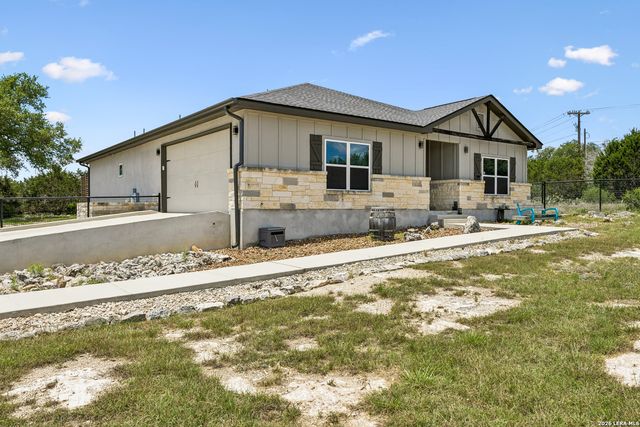 118 Red Tail Cv, Spring Branch, TX 78070