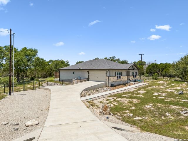 118 Red Tail Cv, Spring Branch, TX 78070
