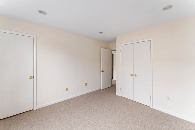 1 Fairfield Avenue C4, Danbury, CT 06810