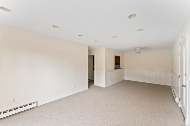 1 Fairfield Avenue C4, Danbury, CT 06810