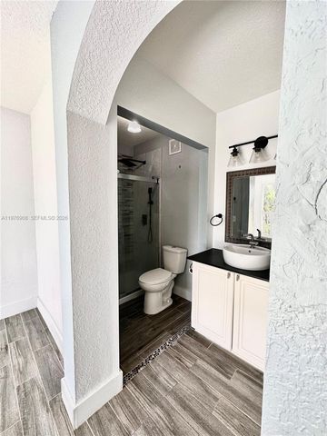 17046 SW 137th Pl 17046, Miami, FL 33177