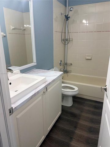 17046 SW 137th Pl 17046, Miami, FL 33177