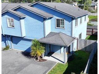 714 PIONEER Rd B4, Brookings, OR 97415