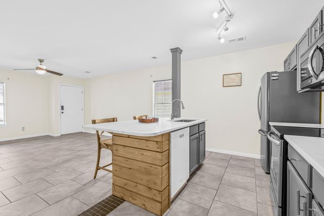 129 Ducane Street, Summerville, SC 29483