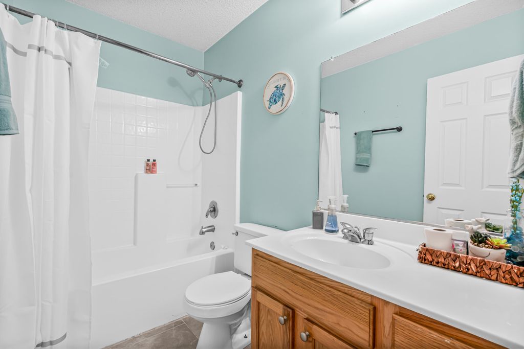 Image 21 of property listing at 129 Ducane Street, Summerville, SC 29483