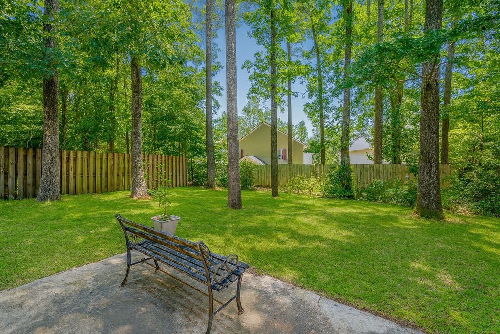 Image 23 of property listing at 129 Ducane Street, Summerville, SC 29483