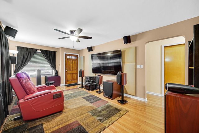 6641 Colorado Avenue, Hammond, IN 46323