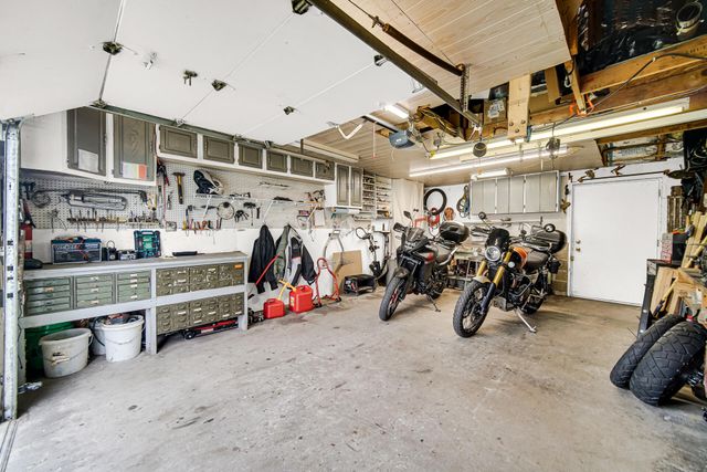 6641 Colorado Avenue, Hammond, IN 46323
