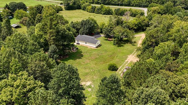 1569 County Road 750, Athens, TN 37303