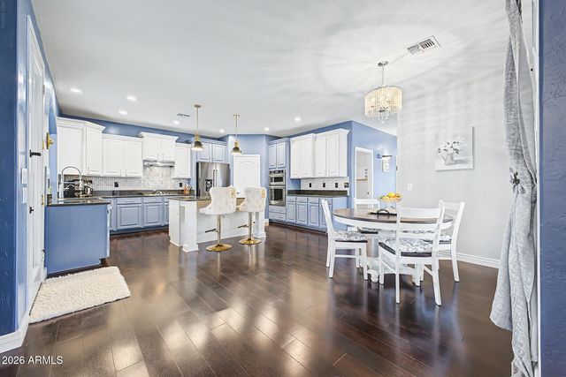 2009 W Nadine Way, Phoenix, AZ 85085