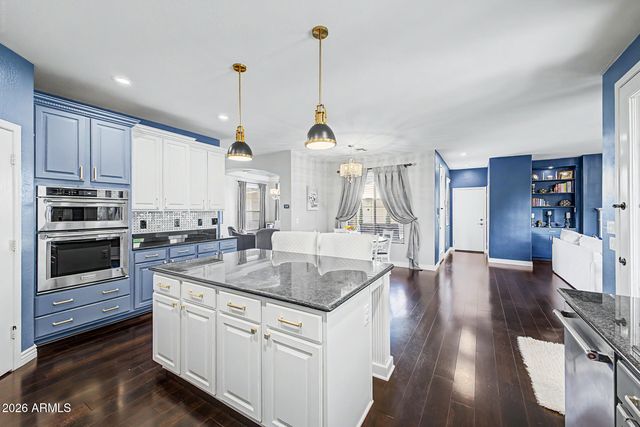 2009 W Nadine Way, Phoenix, AZ 85085