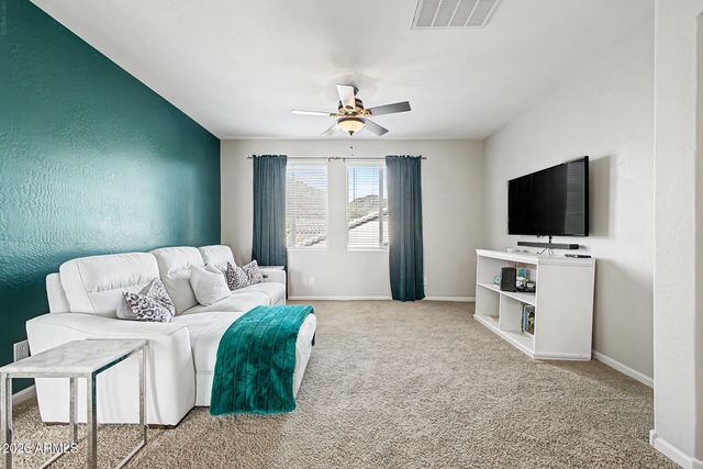 2009 W Nadine Way, Phoenix, AZ 85085