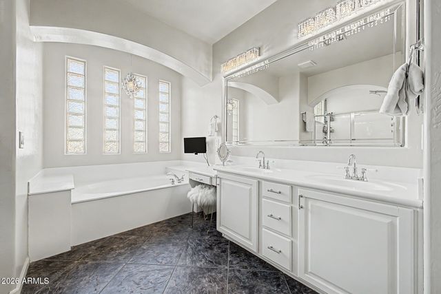 2009 W Nadine Way, Phoenix, AZ 85085