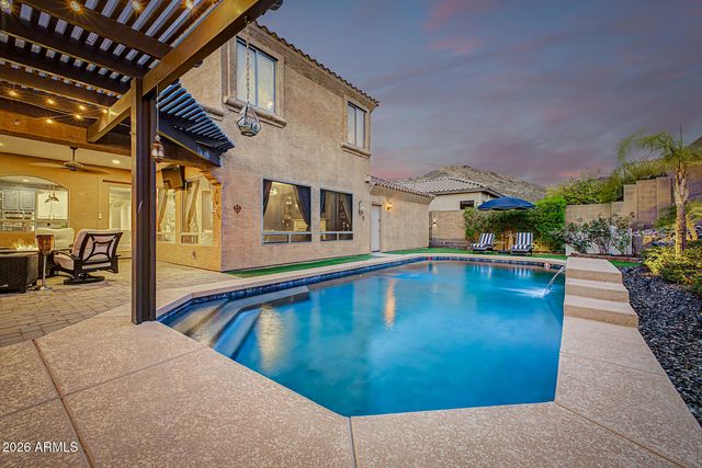 2009 W Nadine Way, Phoenix, AZ 85085