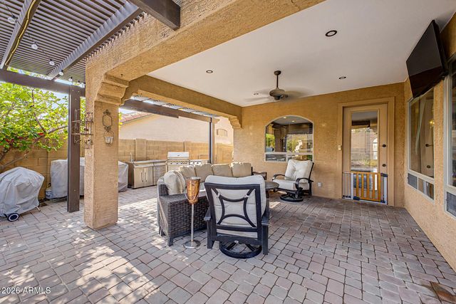 2009 W Nadine Way, Phoenix, AZ 85085