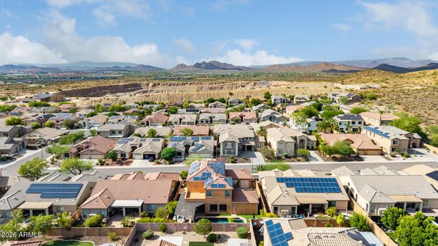 2009 W Nadine Way, Phoenix, AZ 85085
