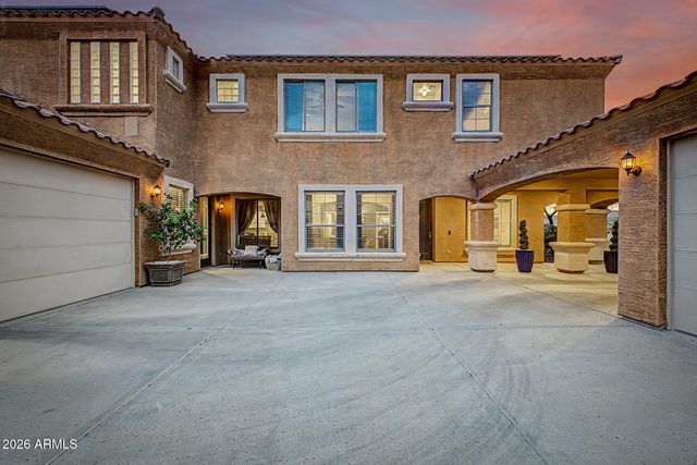 2009 W Nadine Way, Phoenix, AZ 85085