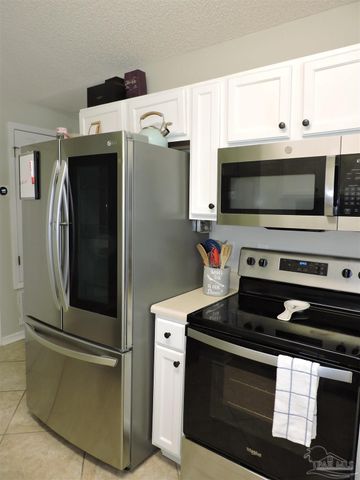 3060 Flintlock Dr, Pensacola, FL 32526