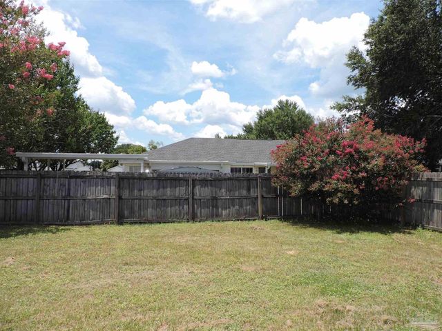 3060 Flintlock Dr, Pensacola, FL 32526