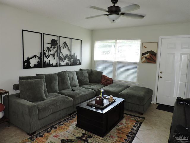 3060 Flintlock Dr, Pensacola, FL 32526