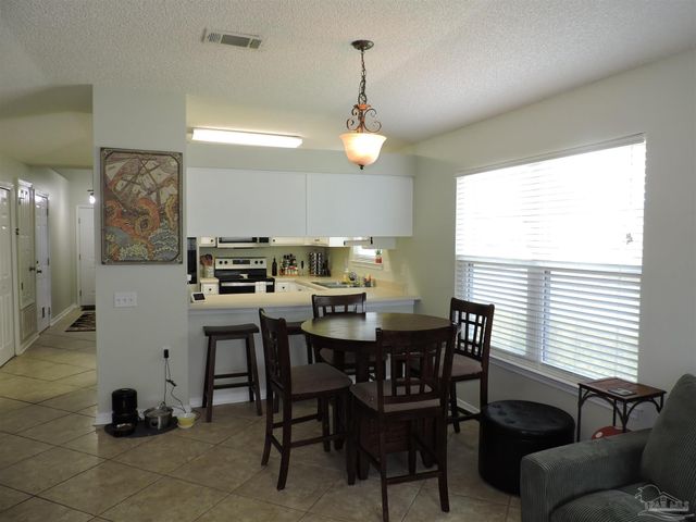 3060 Flintlock Dr, Pensacola, FL 32526