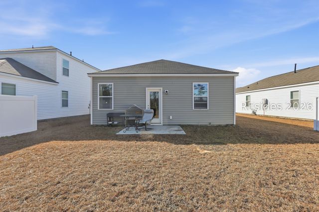 2047 Sanctum St, Ridgeland, SC 29936