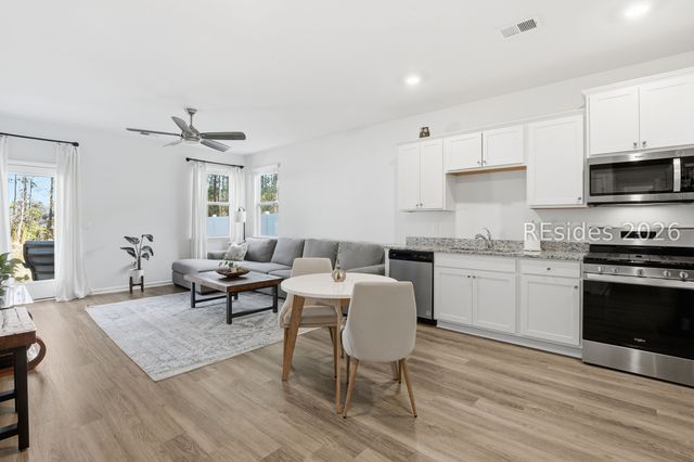 2047 Sanctum St, Ridgeland, SC 29936