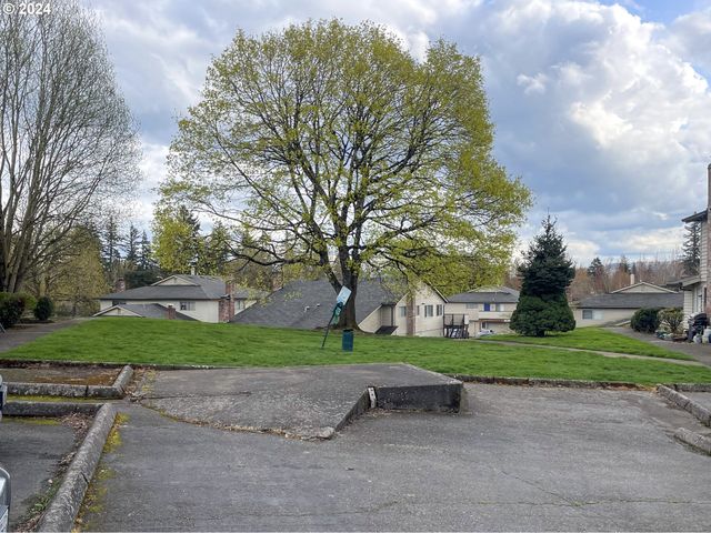 2797 Ne RENE Ave 25-C, Gresham, OR 97030