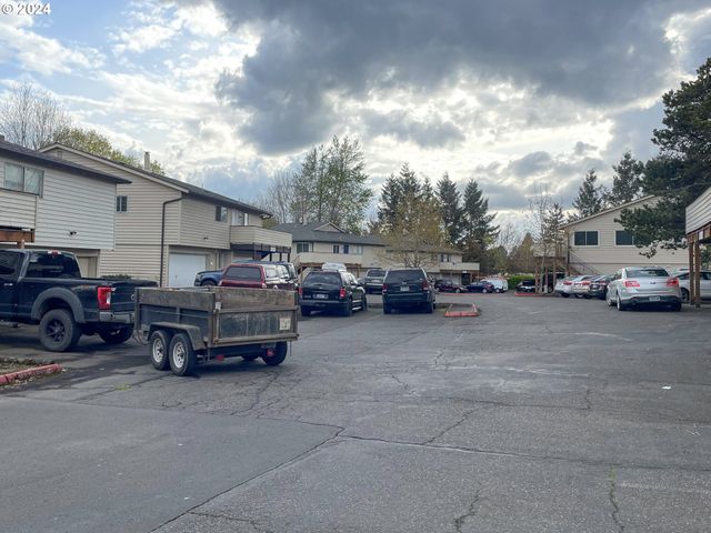 2797 Ne RENE Ave 25-C, Gresham, OR 97030