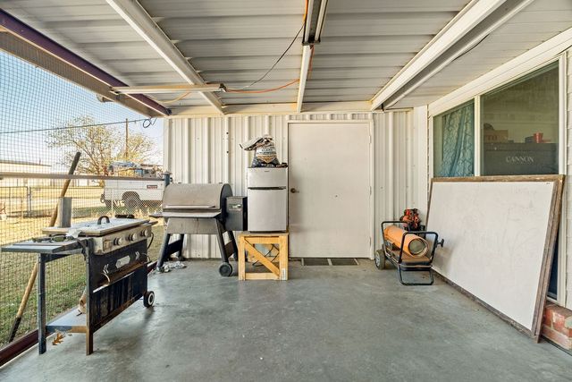 400 Rocco Rd, Big Spring, TX 79720