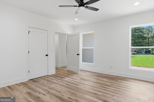 400 Cottonwood Drive, Woodstock, GA 30189