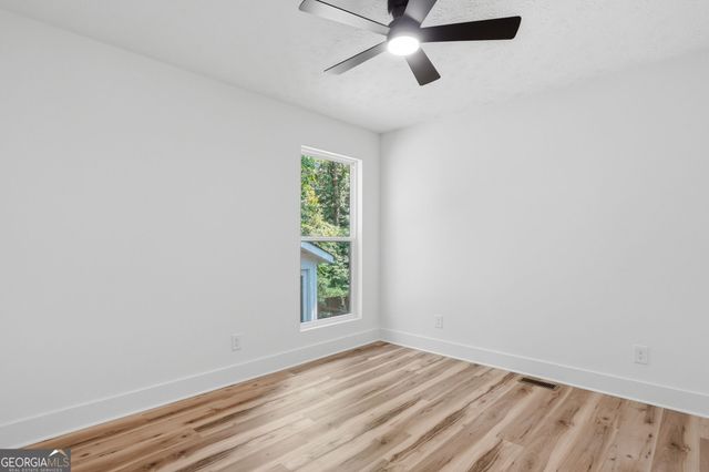 400 Cottonwood Drive, Woodstock, GA 30189