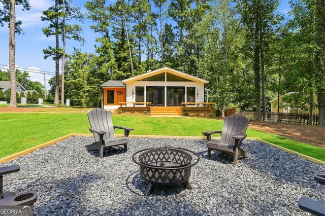 400 Cottonwood Drive, Woodstock, GA 30189