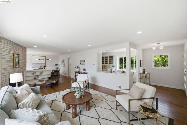 64 Highgate Rd, Kensington, CA 94707