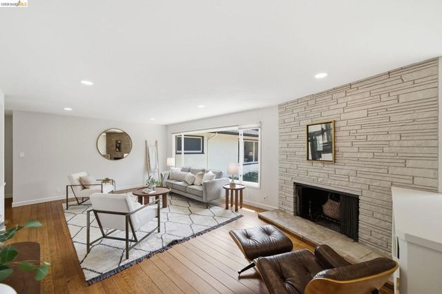 64 Highgate Rd, Kensington, CA 94707