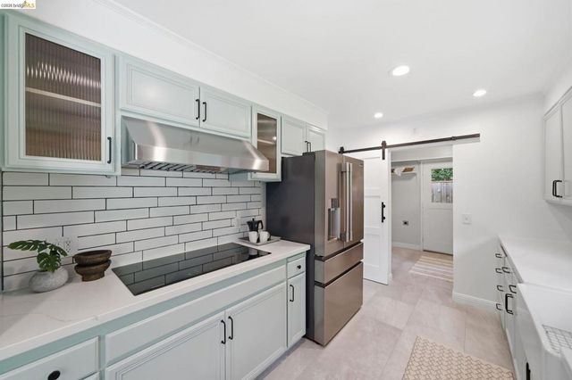 64 Highgate Rd, Kensington, CA 94707