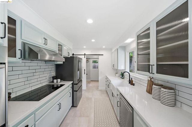 64 Highgate Rd, Kensington, CA 94707